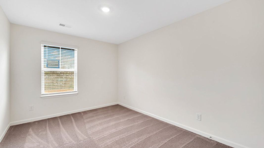 Spacious, unfurnished interior of a new home in Johnson Farms, Greeneville (Image 19).