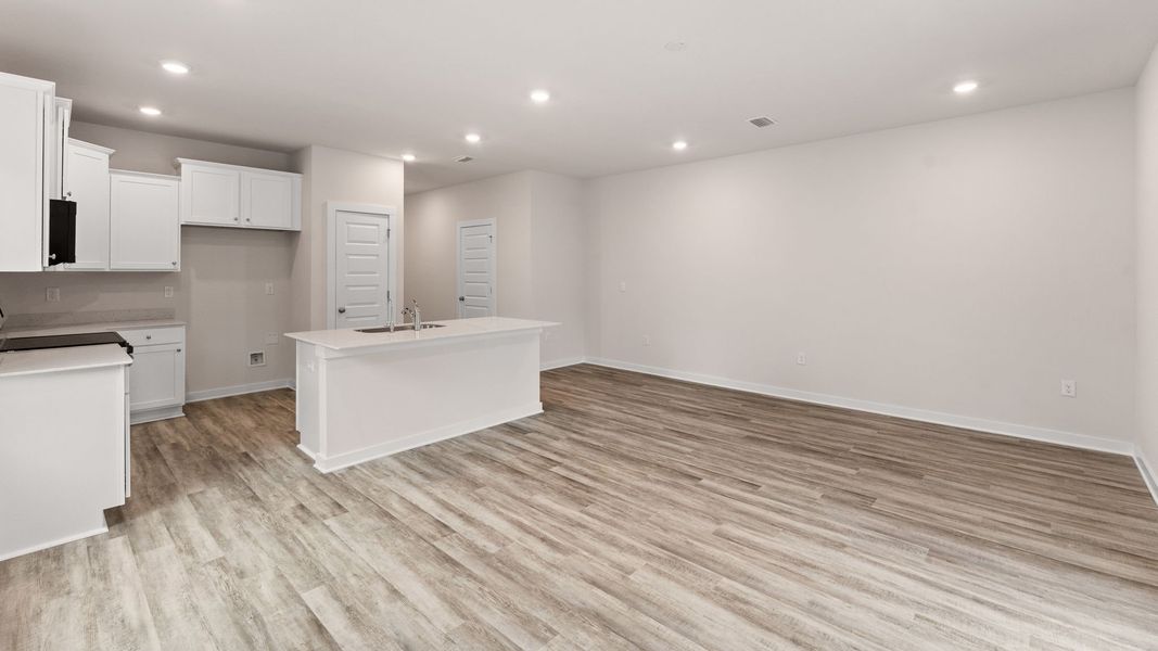 Representative unfurnished interior of a home built from the Palm Exterior by D.R. Horton in Genoa Landing Townhomes, Freeport (Image 16).
