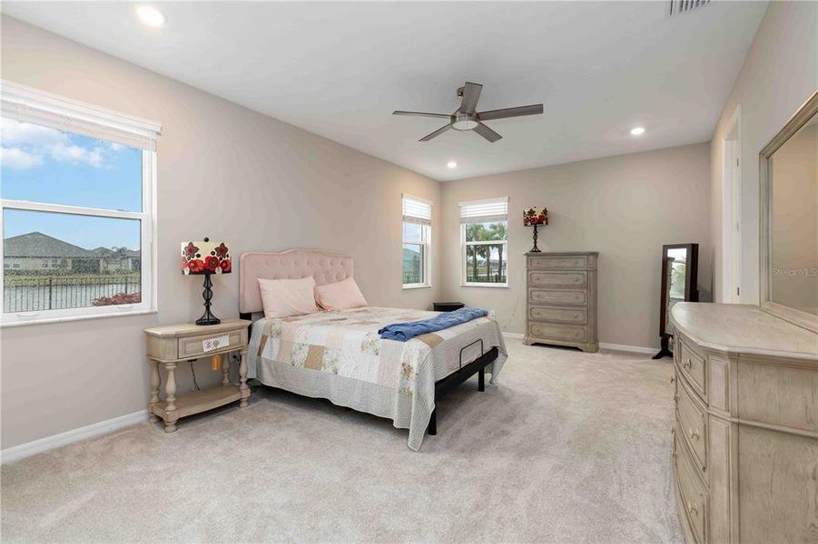Furnished interior view inside a new home in , Lakewood Ranch (Image 38).