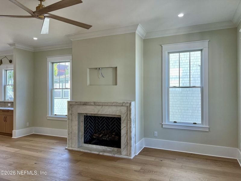 Spacious, unfurnished interior of a new home in , Jacksonville (Image 78).