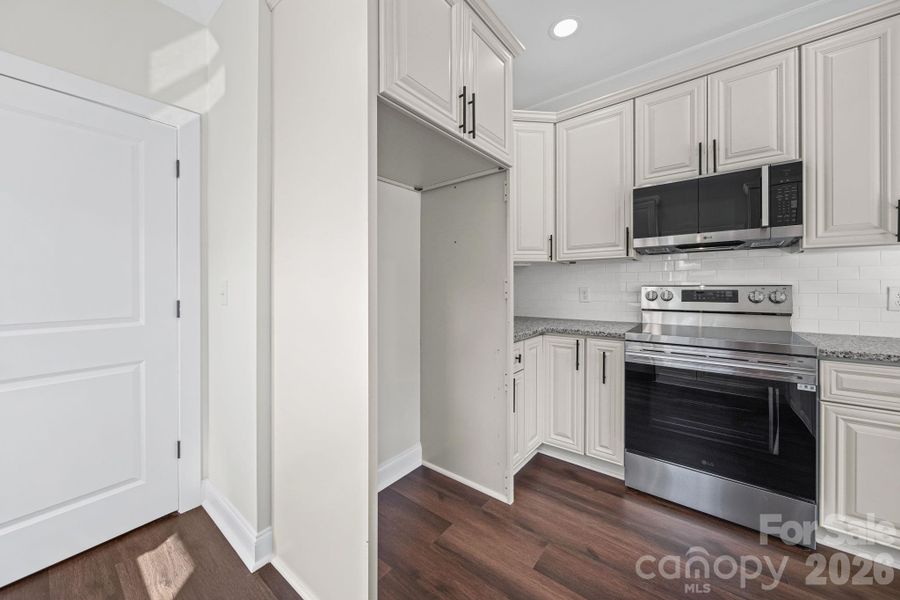 Furnished interior view inside a new home in , Lancaster (Image 8).