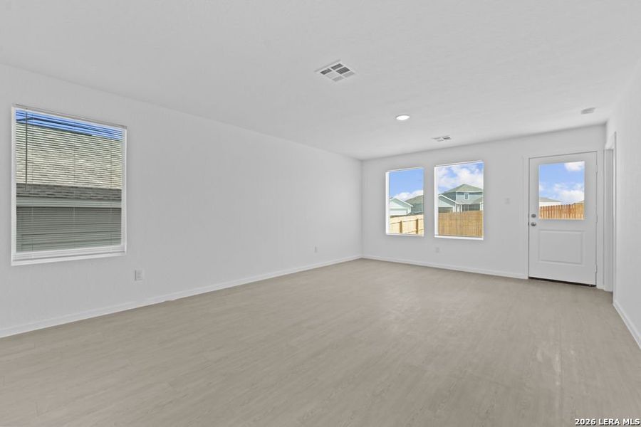 Spacious, unfurnished interior of a new home in Grace Valley, Marion (Image 19).