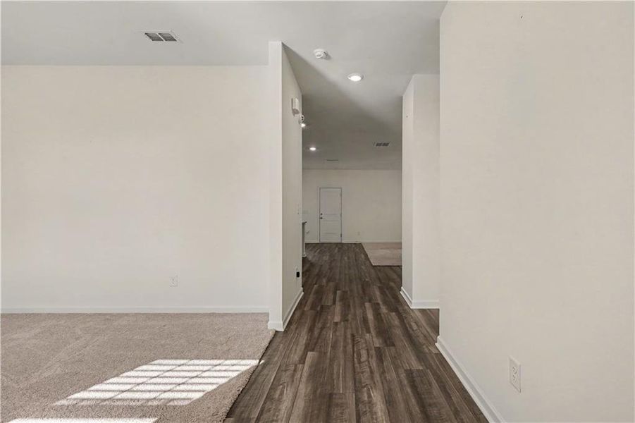 Spacious, unfurnished interior of a new home in Casteel, Bethlehem (Image 29).