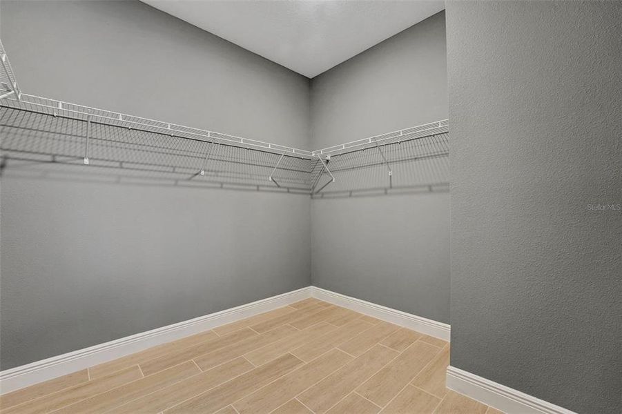 Spacious, unfurnished interior of a new home in Green Key Village, Lady Lake (Image 18). Spacious, unfurnished interior of a new home in Green Key Village, Lady Lake (Image 18).