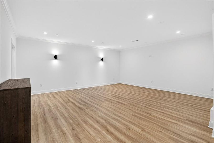 Spacious, unfurnished interior of a new home in , Marietta (Image 82).