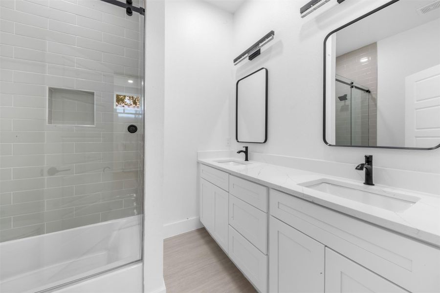 Furnished interior view inside a new home in , Houston (Image 10). Furnished interior view inside a new home in , Houston (Image 10).