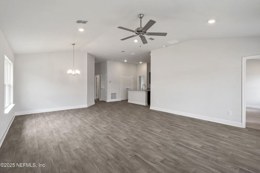 Spacious, unfurnished interior of a new home in Shadow Crest at Rolling Hills, Green Cove Springs (Image 16).
