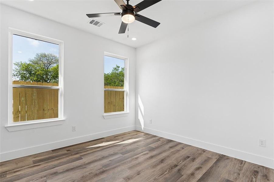 Spacious, unfurnished interior of a new home in , Dallas (Image 24).