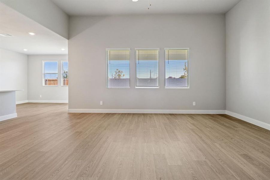 Spacious, unfurnished interior of a new home in Lakehaven - Premier Series, Farmersville (Image 35).