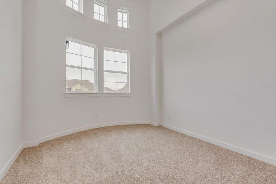 Spacious, unfurnished interior of a new home in Monterra, Fate (Image 31).