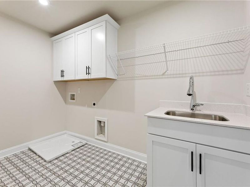 Image 22 of a home in Melody Lakeside Estates.