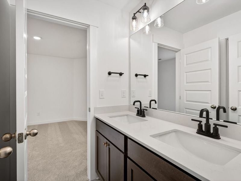 Furnished interior view inside a new home in Woods Crossing, Gallatin (Image 16).