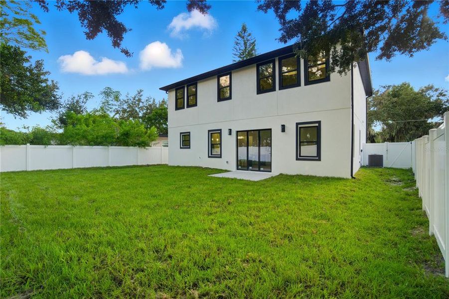 Exterior details and patio area of a home in , Belle Isle (Image 33).