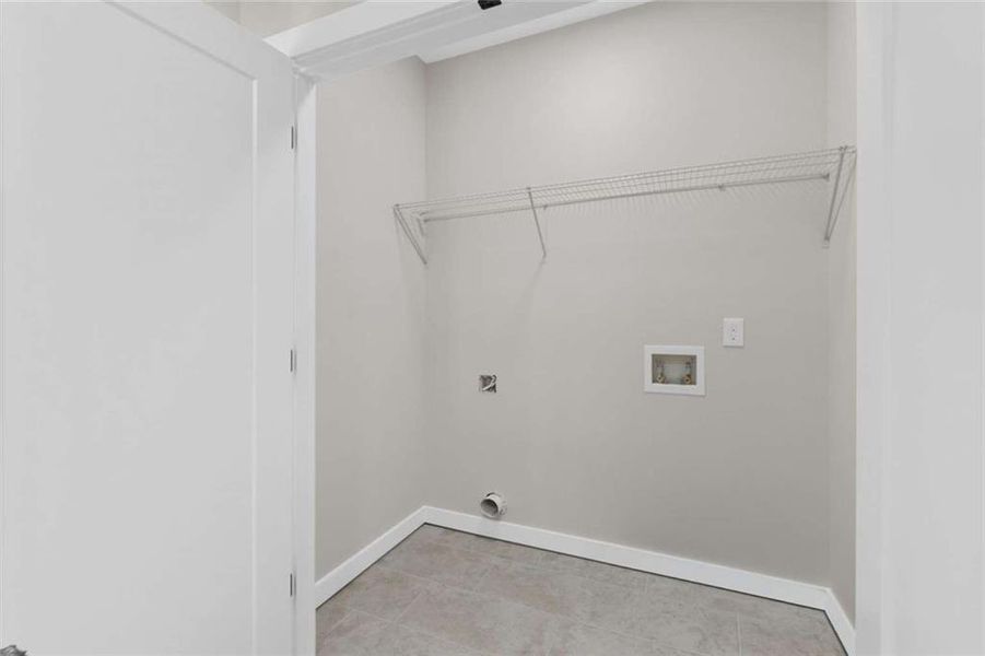 Spacious, unfurnished interior of a new home in , Atlanta (Image 19).