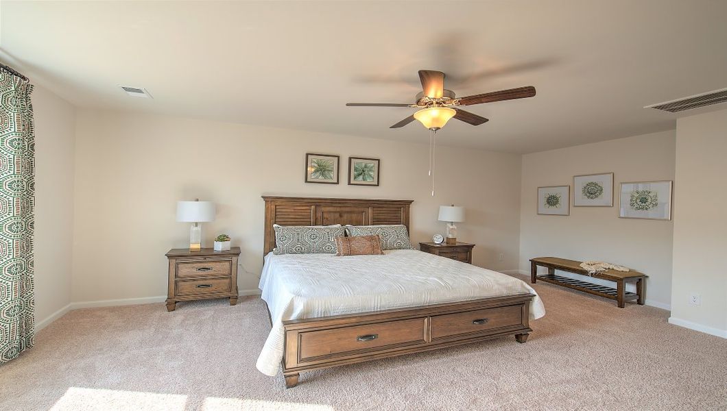 Representative furnished interior of a home built from the Linville by D.R. Horton in Pleasant Grove, Weaverville (Image 19).