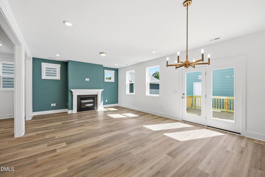 013_WFP-2874 Family Room_3 - Medium