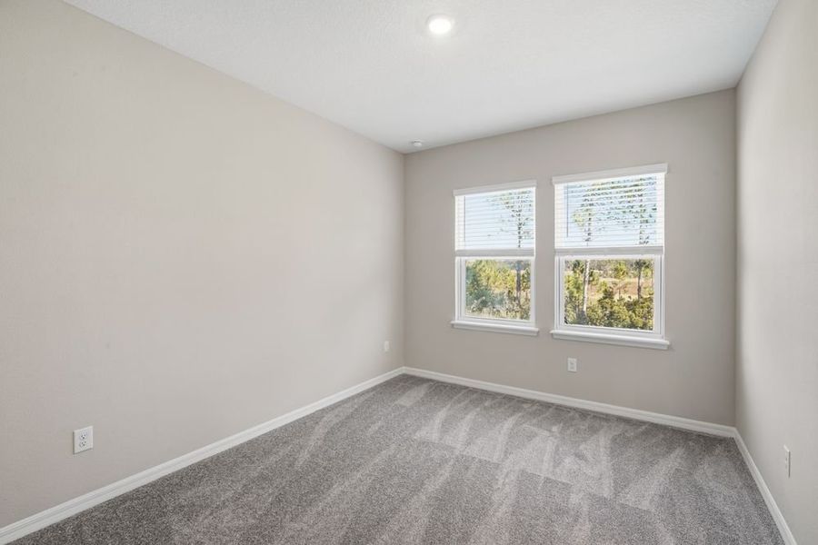 Spacious, unfurnished interior of a new home in Hammock at Two Rivers, Zephyrhills (Image 18).