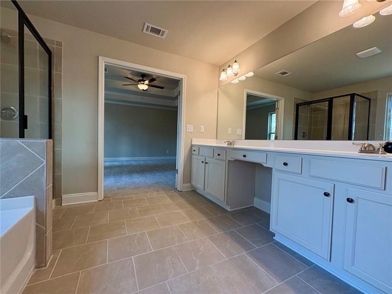Furnished interior view inside a new home in , Grayson (Image 4).
