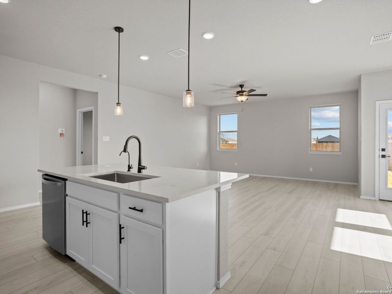 Furnished interior view inside a new home in Hannah Heights, Seguin (Image 9).