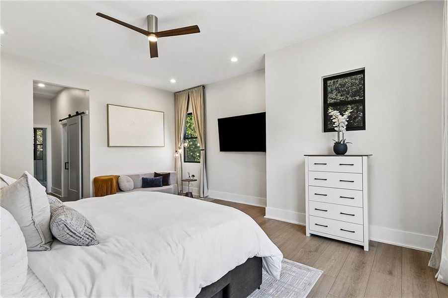 Furnished interior view inside a new home in , Atlanta (Image 7).