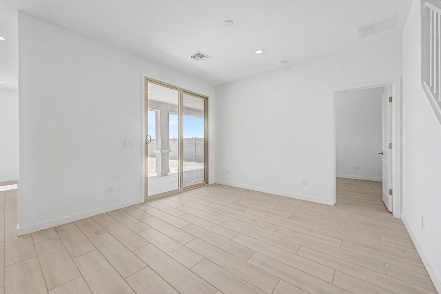 Spacious, unfurnished interior of a new home in Citrus Park, Goodyear (Image 8). Spacious, unfurnished interior of a new home in Citrus Park, Goodyear (Image 8).