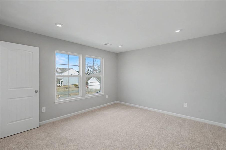 Spacious, unfurnished interior of a new home in Crossvine Estates, Braselton (Image 37).