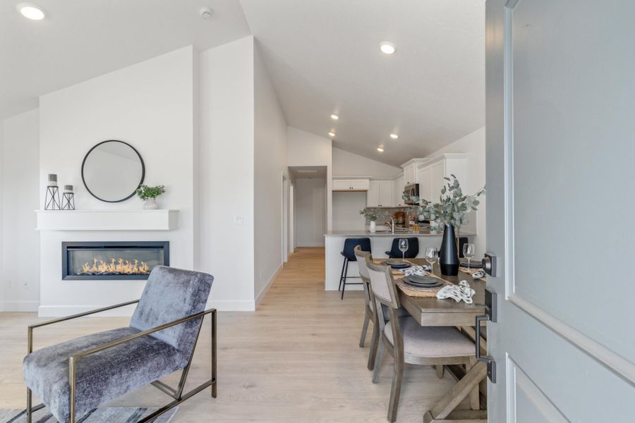 Representative furnished interior of a home built from the Newport by MonteVista Homes in Feather Ridge, Redmond (Image 7). Representative furnished interior of a home built from the Newport by MonteVista Homes in Feather Ridge, Redmond (Image 7).
