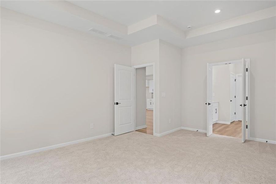 Spacious, unfurnished interior of a new home in Easton Park, Dallas (Image 24).