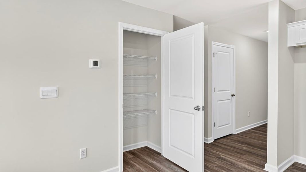 Spacious, unfurnished interior of a new home in Harper Ridge, Roebuck (Image 27). Spacious, unfurnished interior of a new home in Harper Ridge, Roebuck (Image 27).