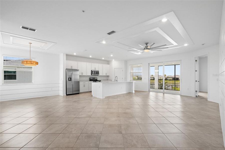 Spacious, unfurnished interior of a new home in , Punta Gorda (Image 26).