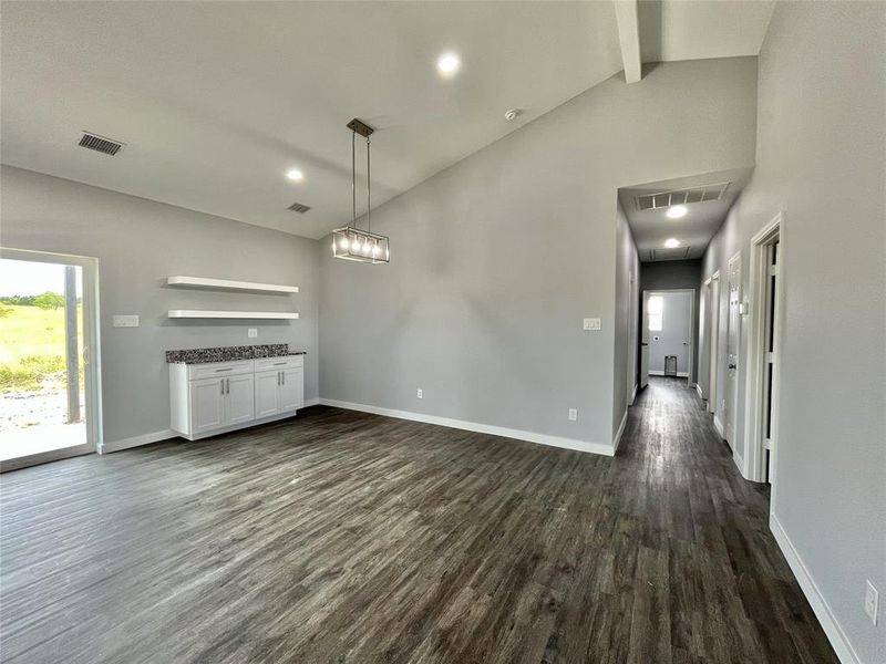Spacious, unfurnished interior of a new home in , Mineral Wells (Image 11).
