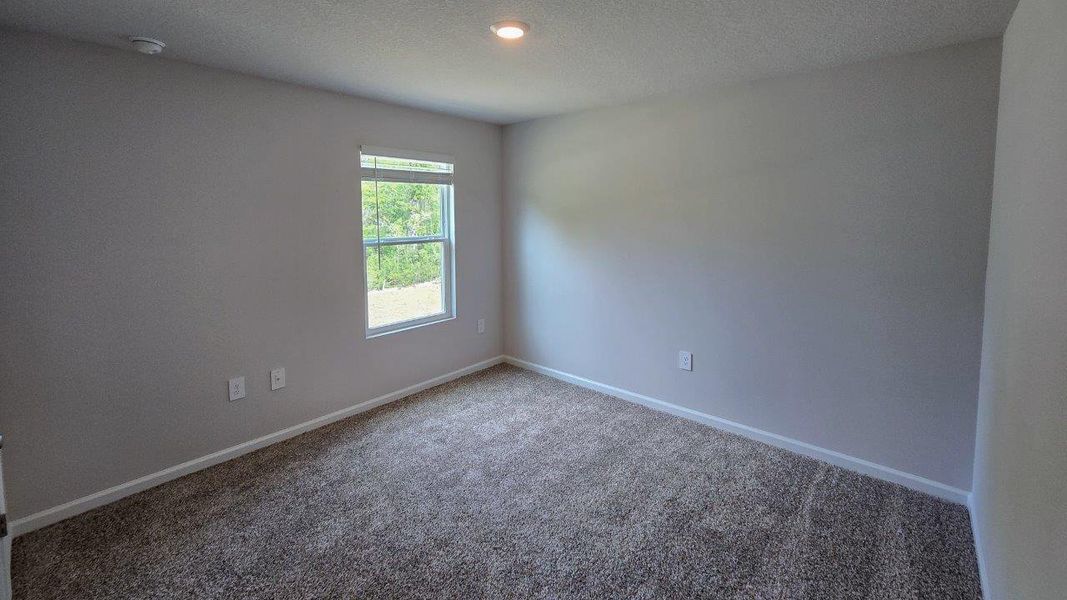 Spacious, unfurnished interior of a new home in Lake Mary Forest, Tallahassee (Image 15).