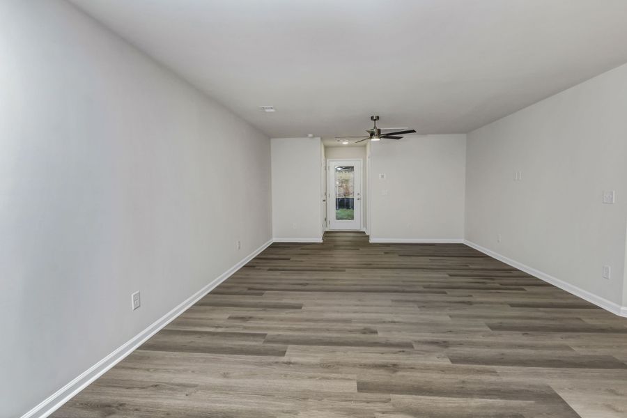 Representative unfurnished interior of a home built from the Harper by Veranda Homes in The Abbey at Trolley Run Station, Aiken (Image 32).
