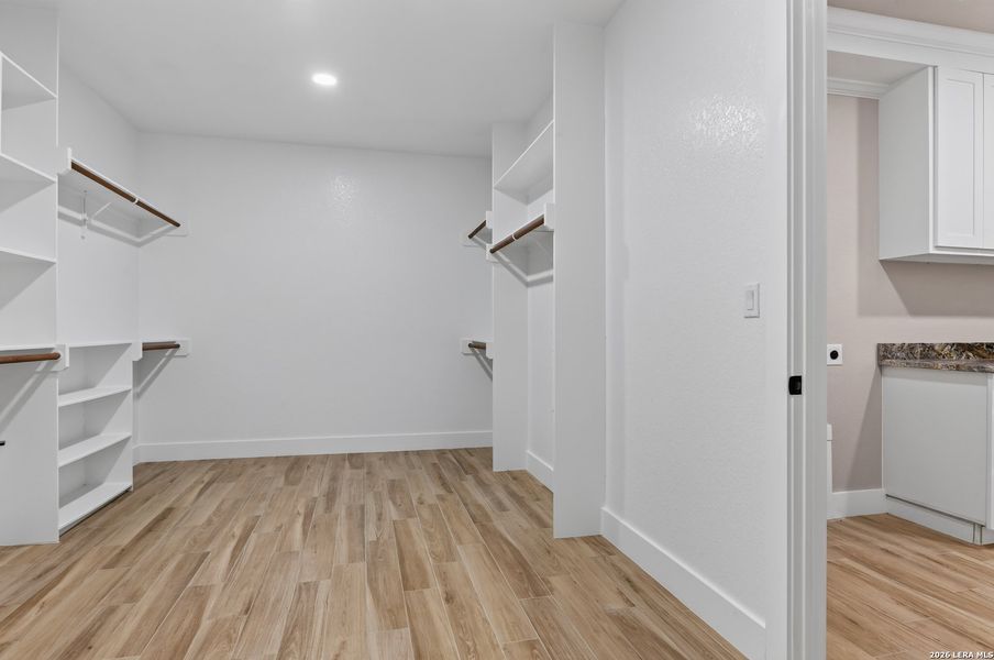 Spacious, unfurnished interior of a new home in , Bandera (Image 34). Spacious, unfurnished interior of a new home in , Bandera (Image 34).