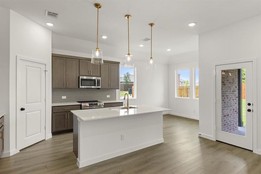 13. 900 Colgate - Kitchen (3) 13. 900 Colgate - Kitchen (3)