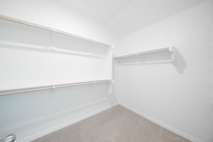 Spacious, unfurnished interior of a new home in Verandah, Royse City (Image 20).