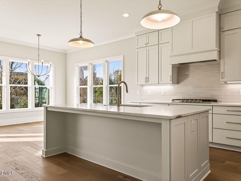 011-1280x960-kitchen