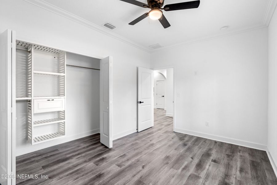 Spacious, unfurnished interior of a new home in , Jacksonville (Image 29).