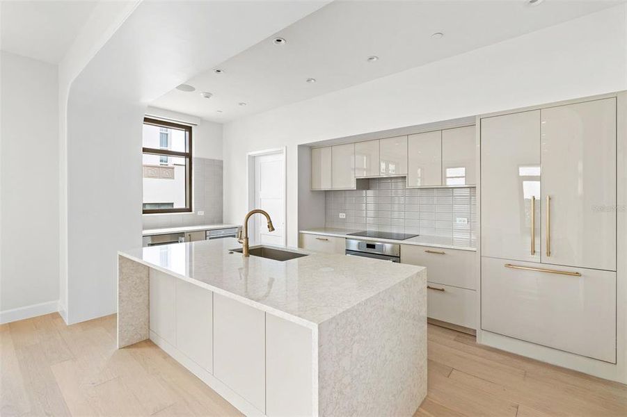 Deluxe Chef's Kitchen Deluxe Chef's Kitchen