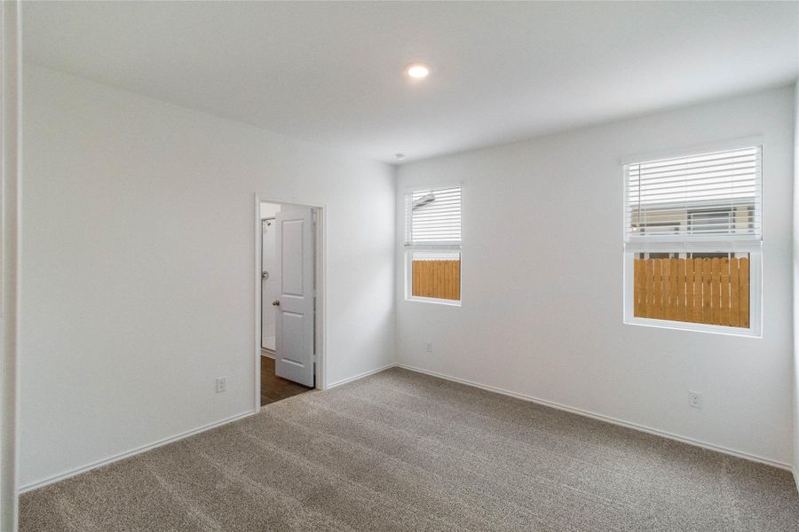 Spacious, unfurnished interior of a new home in Valverde, Bastrop (Image 9). Spacious, unfurnished interior of a new home in Valverde, Bastrop (Image 9).