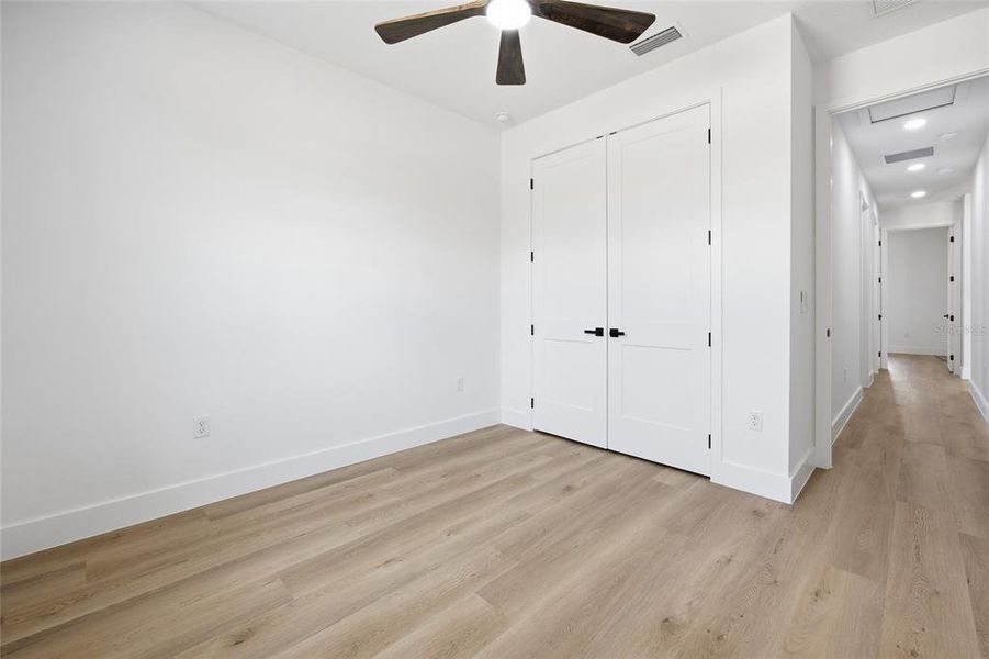 Spacious, unfurnished interior of a new home in , Dunnellon (Image 38).