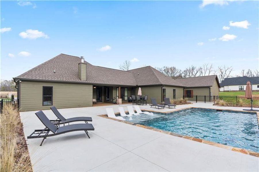 Community amenities in , Carrollton (Image 33).