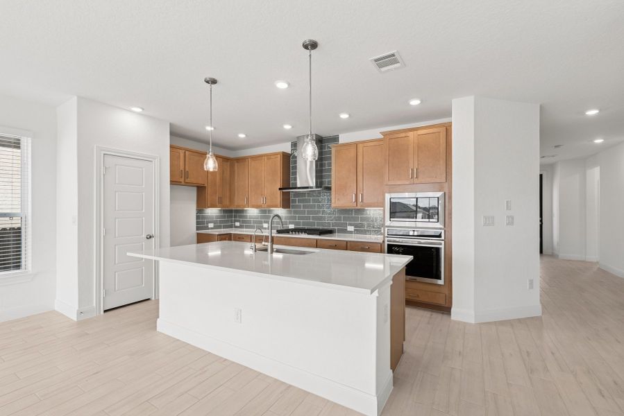 Furnished interior view inside a new home in Ladera - High Point 45', San Antonio (Image 5).