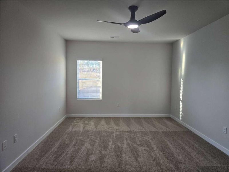 Spacious, unfurnished interior of a new home in Southern Hills, McDonough (Image 32).