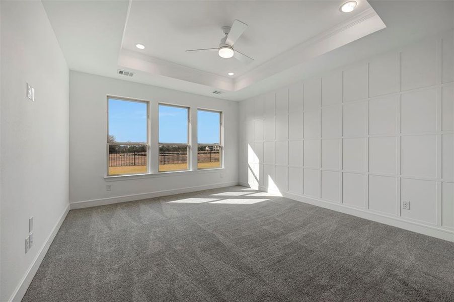 Spacious, unfurnished interior of a new home in Heath Golf & Yacht Villas, Heath (Image 29).