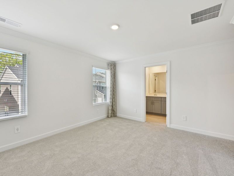 Spacious, unfurnished interior of a new home in Meadows at Wilson Farms - The Summit Series, Fort Mill (Image 14).