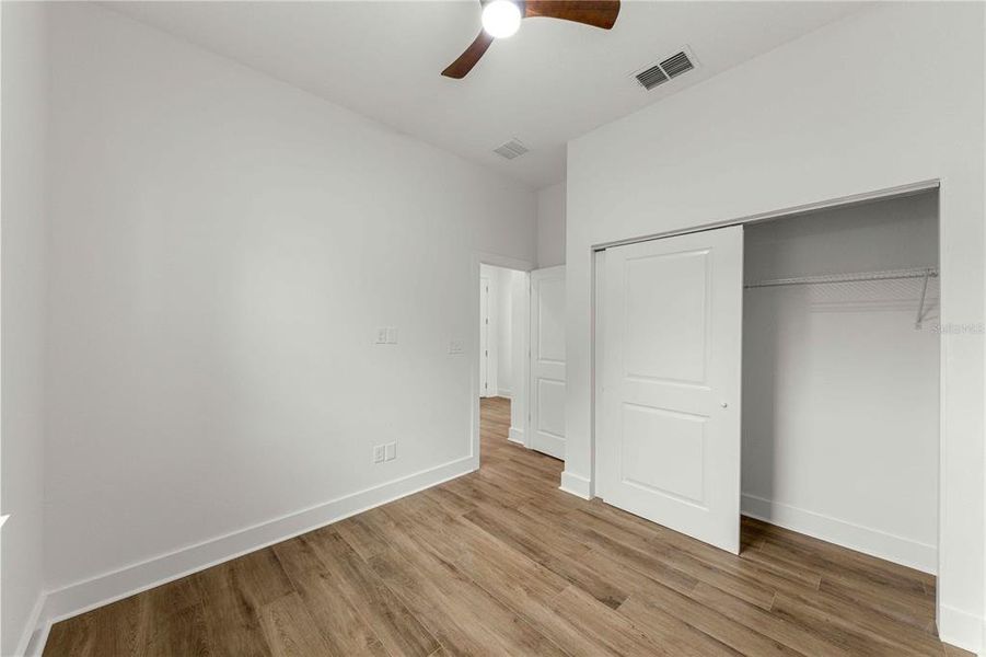 Spacious, unfurnished interior of a new home in , Beverly Hills (Image 40).