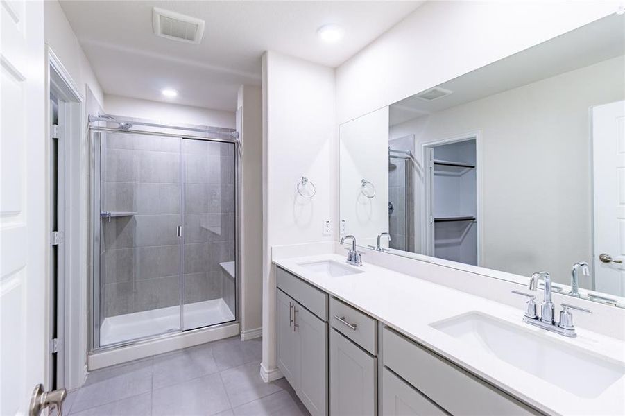 Furnished interior view inside a new home in , Celina (Image 10).