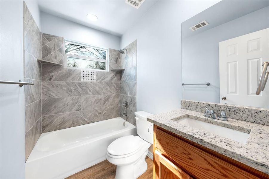 Furnished interior view inside a new home in , West Tawakoni (Image 8).