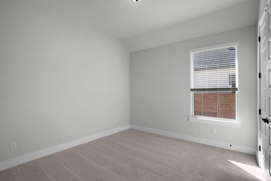 Spacious, unfurnished interior of a new home in Broken Oak, Georgetown (Image 79).